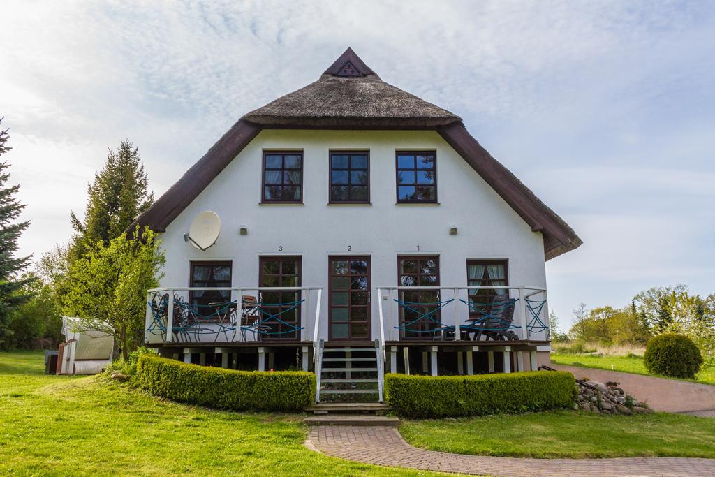 Dat Witte Hus Moritzdorf Ruegen Ferienwohnungen - Ruhige Lage Εξωτερικό φωτογραφία
